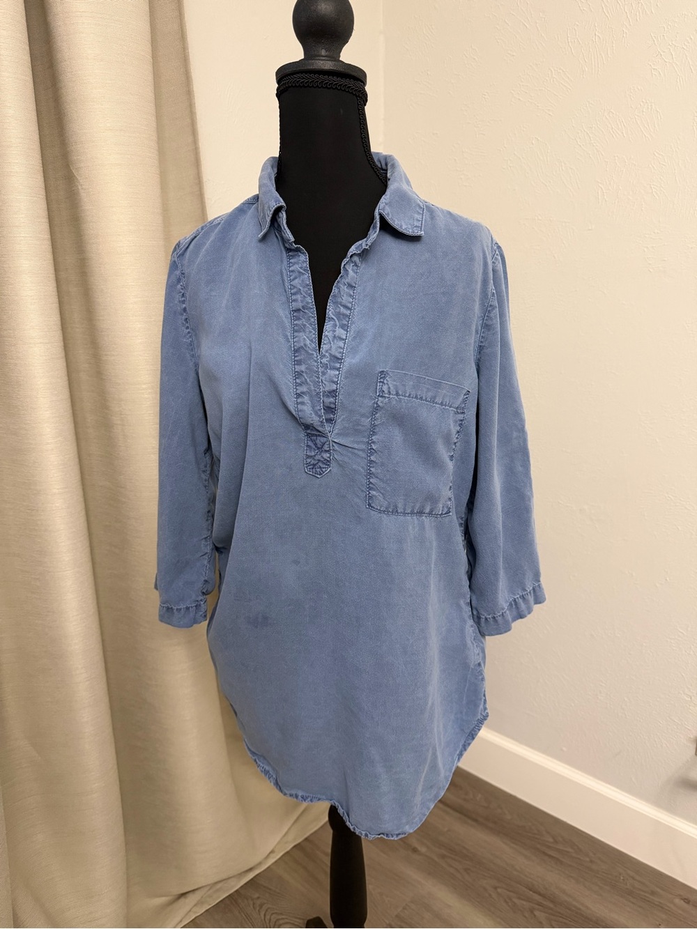 Cloth and Stone Denim Blue Women's Pullover Shirt Tunic